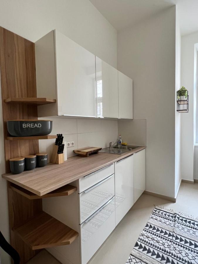 New Exclusive 100M2, Top Location! Wina Bagian luar foto